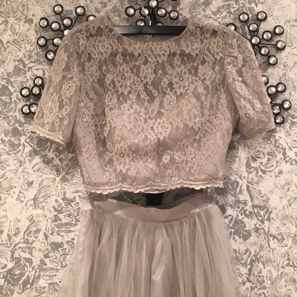 Lace 2 piece tulle bridesmaid dress